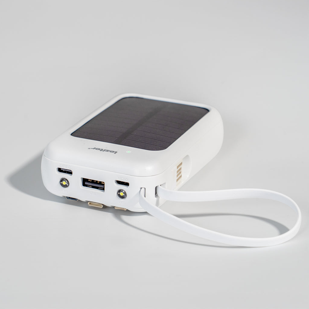 Powerbank napelemmel 4 töltőkábellel 6000mAH