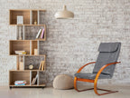 Hintaszék nappali berendezésében könyvespolc és puff mellett - Homelux, TXWQM-31_WALNUT-CHAR