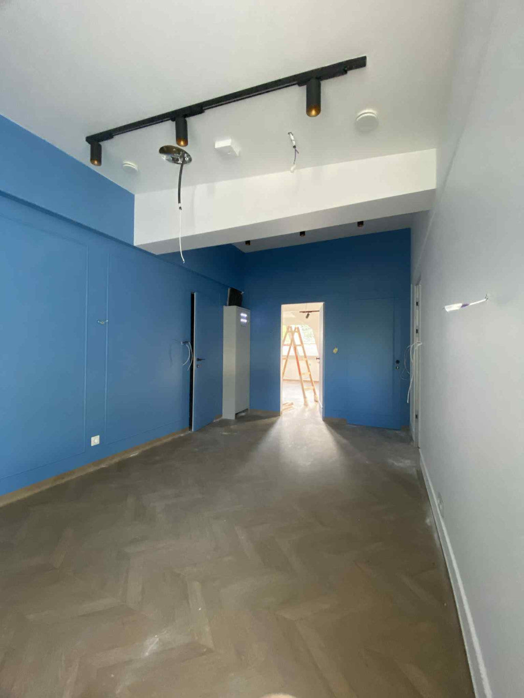 lantos-roland - lantos-roland.jpg Fő kép